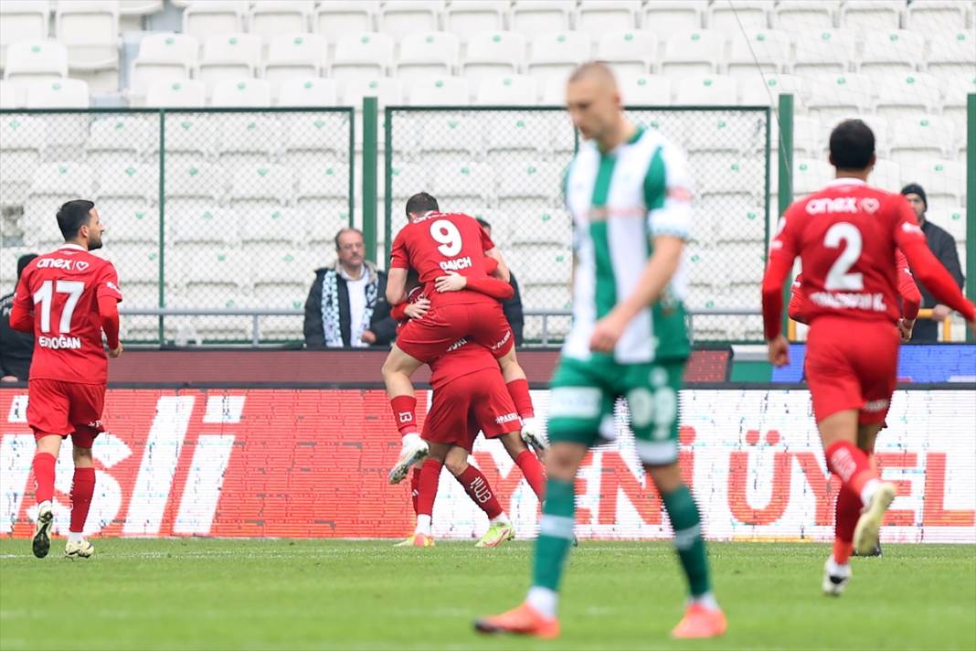 Olaylı biten Konyaspor – Antalyaspor maçından kareler 16